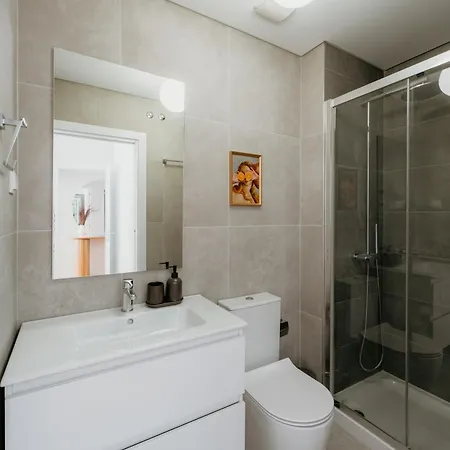 Mary Orange - No 236 Rc D - Contemporary Two-bedroom Haven *